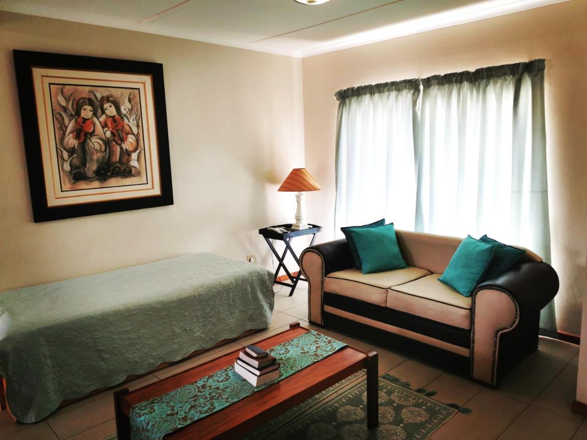 Buitepos East Gate Rest Camp 아파트 외부 사진
