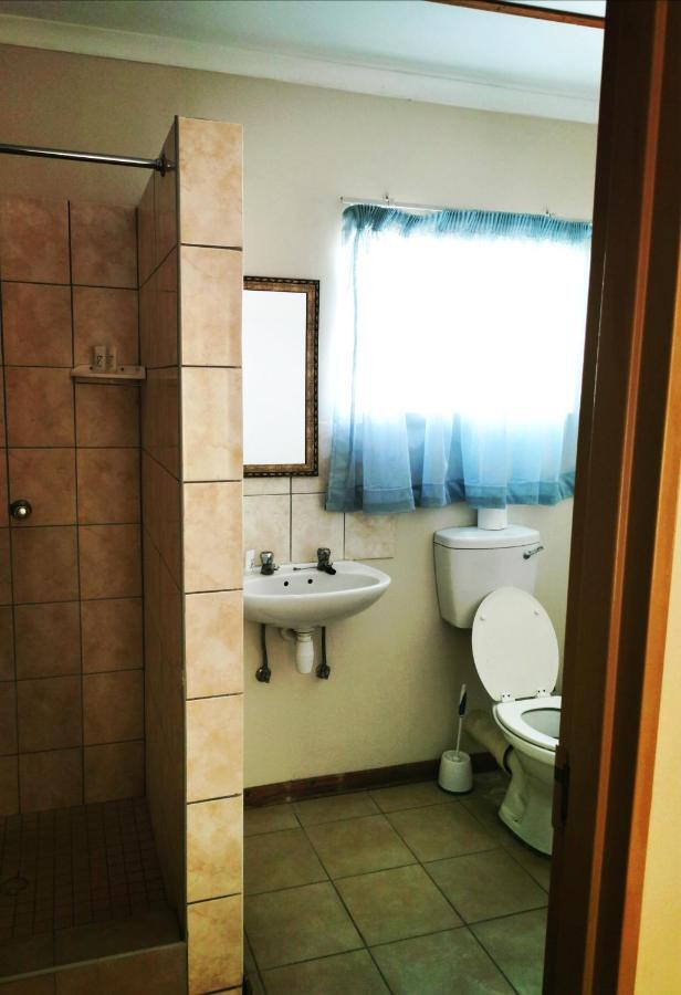 Buitepos East Gate Rest Camp 아파트 외부 사진